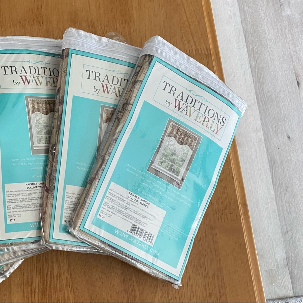 NWT Waverly Neutral Floral Scalloped Valance with Striped Trim